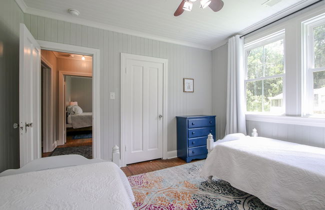 Historic Home for 7 with Apartment - Foto 14