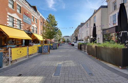 14 Oxford Mews - 5 Star Living for up to 10 People - Photo 30