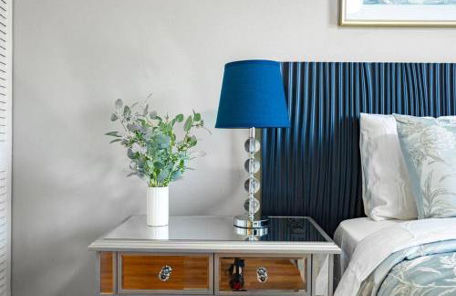 Fly In Style! Charming Townhome 6 Mins from RIC! - Foto 33