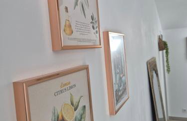 La longère du Moulin, logement T2 indépendant tout équipé avec cuisine, parking individuel avec portail, salon de jardin, belle grande chambre - Foto 15
