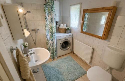 Haus direkt am See, 50m zum Strand, mit Garten & Kamin - Foto 2