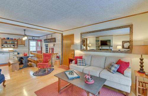 Quiet Retreat on Lake with Kayaks, Boats and Bikes! - Foto 7