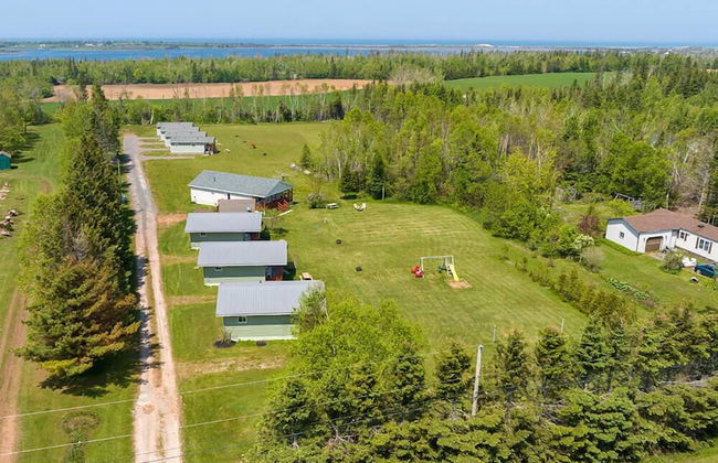 Fiddlers Green Country Cottages - Photo 36