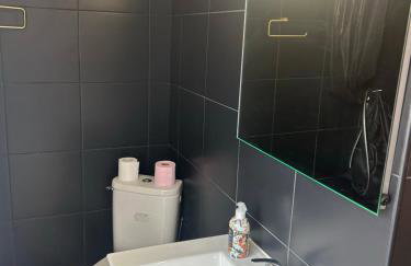 Superbe studio neuf avec balcon - Foto 9