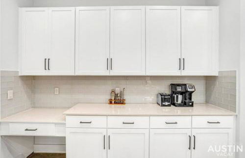 Brand New House, Yard Next to Downtown and E 6th - Foto 12