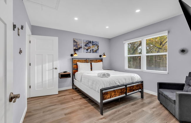 Charlotte Spacious Home - Foto 8