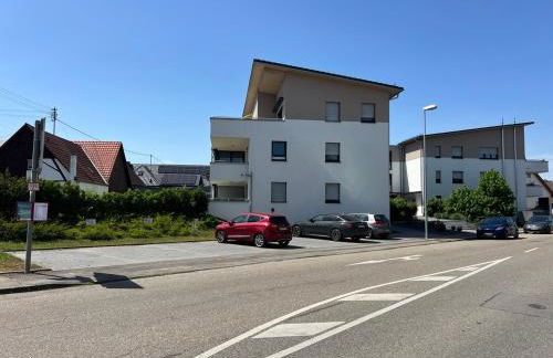 Jellys Apartment - 70qm - Balkon - Küche - Parken - 2x smart TV - King Size Bett - nur 5min zum Europa Park - Foto 59