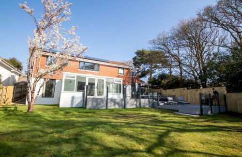 Magnolia House with Hot Tub Park Facilities - Photo 4