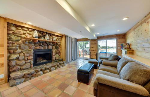 Waterfront Fox Lake Vacation Rental with Fire Pit! - Foto 19