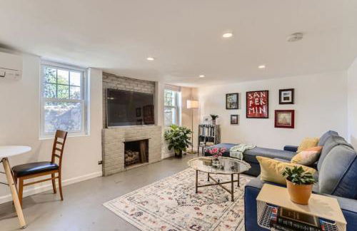 A Pet Friendly And Remodeled I Near RiNo Where Sleeps 7 - Photo 3