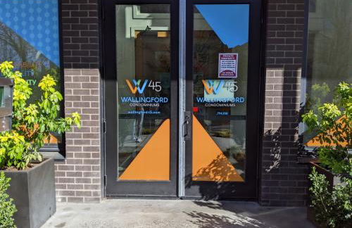 A premier smart condo with parking - Foto 26