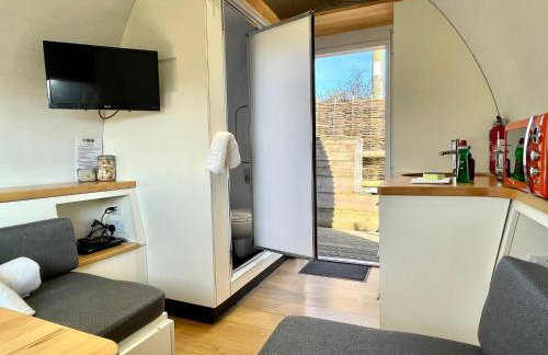 Armadilla 1 at Lee Wick Farm Cottages & Glamping - Foto 9