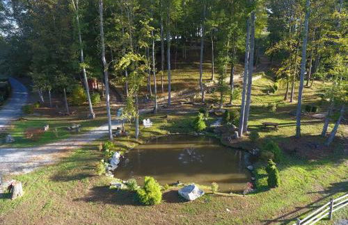 Petting Zoo! Hot Tub, 15 acres, stream & Romance! - Foto 28