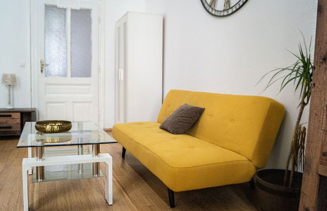 Vibrant Apartment Near Downtown - Foto 18