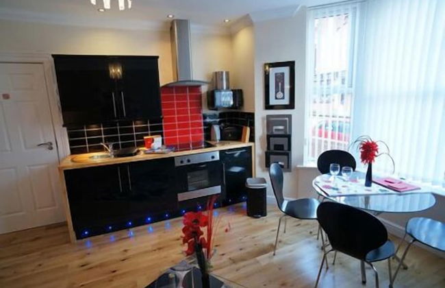 South Beach Apartments - Photo 11