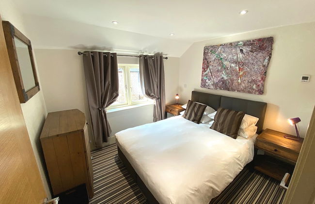 Railway Apartments - Photo 10