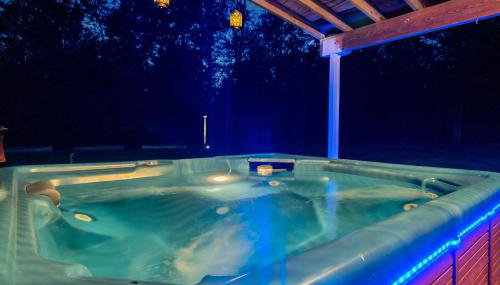 Uhost AI - Get Cozy & Relax! 4BR, 2BA, Hot Tub - Foto 3