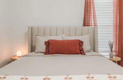 House w pool near McKee Gardens - Foto 20