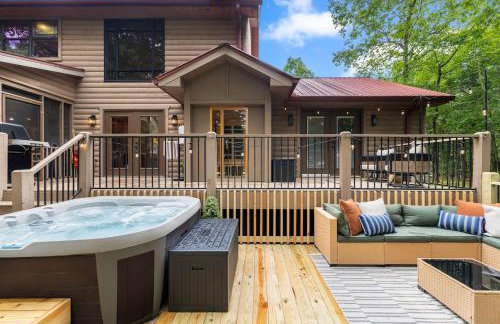 Monarch's Roost Luxe Cabin w Hot Tub and Sauna 10 Min to Helen - Foto 58