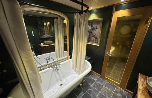 Selene Unique Luxury Houseboat Experience - Foto 38