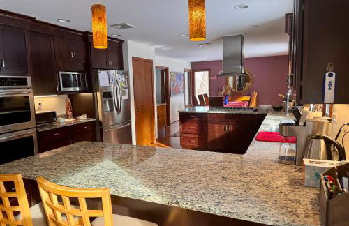 Spacious 4BR Near Beaches WFH Office & Pool - Foto 14