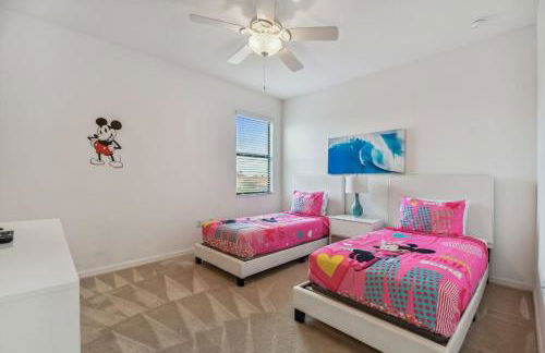 Large family friendly Vacation Home, Private Pool, Golf course location, Nr Orlando Disney Parks Florida - Photo 14