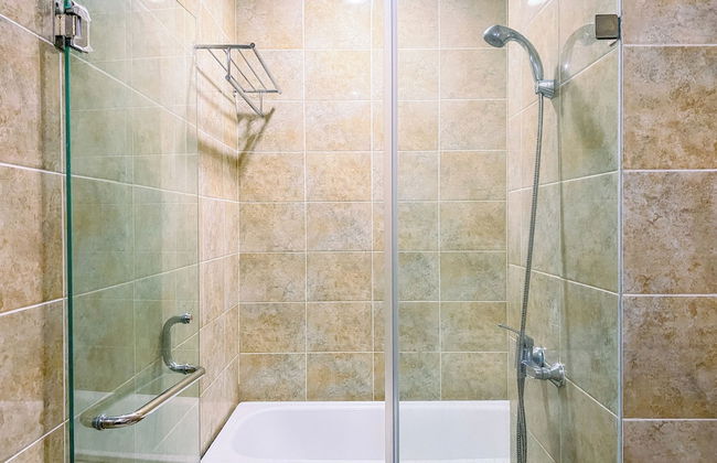 Spacious and Cozy 2BR Apartment Kemang Village - Foto 8