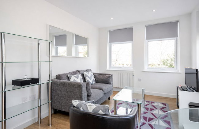 Roomspace Serviced Apartments - Swan House - Photo 7