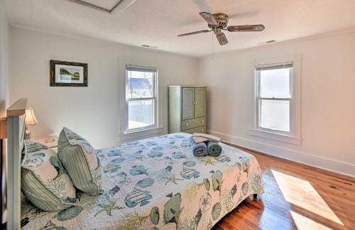 Chincoteague House with Enclosed Porch and Deck - Foto 21