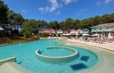 T2 Lacanau - piscine chauffée au calme sur le golf à 2kms Océan - Foto 2