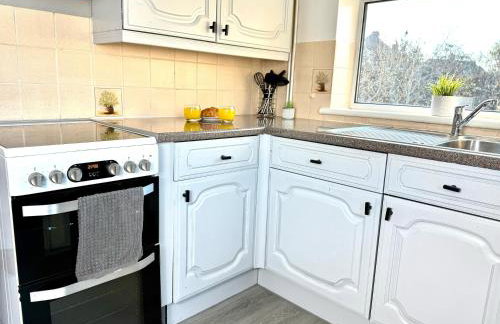 3-Bedroom spacious House, Private garden, Prime location, WiFi, Netflix - Foto 19