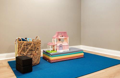 Amazing Pool & Walk to the Park - Foto 44