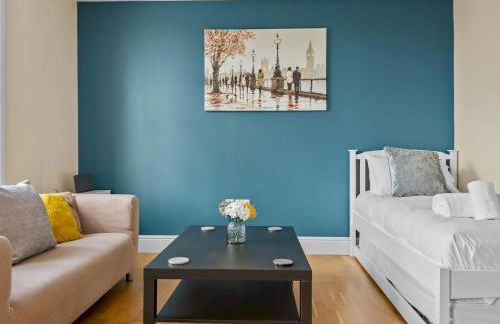 Perfect 1-bed base in Canterbury with Parking - Pass the Keys - Foto 1