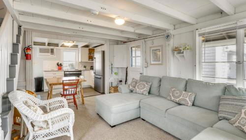 Charming Westbrook Cottage, Steps to Private Beach - Foto 5