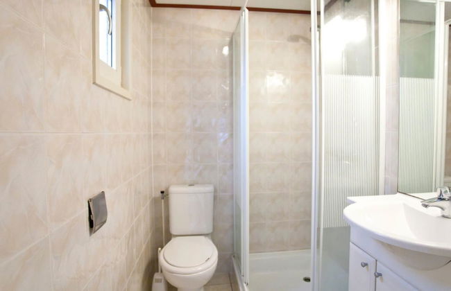 2 bedroom House in Arnhem with swimming pool and garden - Photo 6