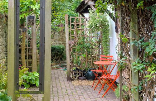 The Lilley Pad in Ludlow Cosy, Central, Perfect for Couples, Netflix & Parking Permit - Photo 20