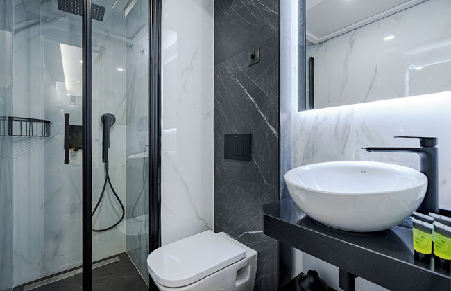 Feelathome Ventas Suites - Photo 31