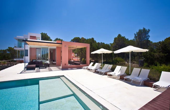 Beautiful Villa in Inviting Space - Foto 22