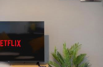 Deluxe 2-Bedroom Serviced Apartment with Free Parking - Foto 17