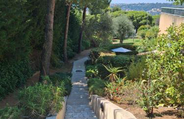 Lovely apartment with private garden and a swimming-pool - Foto 27