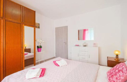 2 Bedroom Amazing Apartment In Slime - Foto 16