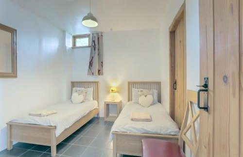 What A Beauty - Thr - Foto 12