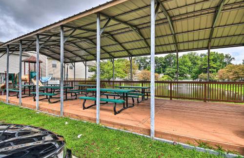 Hampton Home with Fireplace and Close to Beaches! - Foto 29