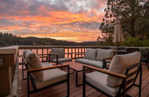 Lakefront Villa with 180 degree view private dock and boats - Foto 58