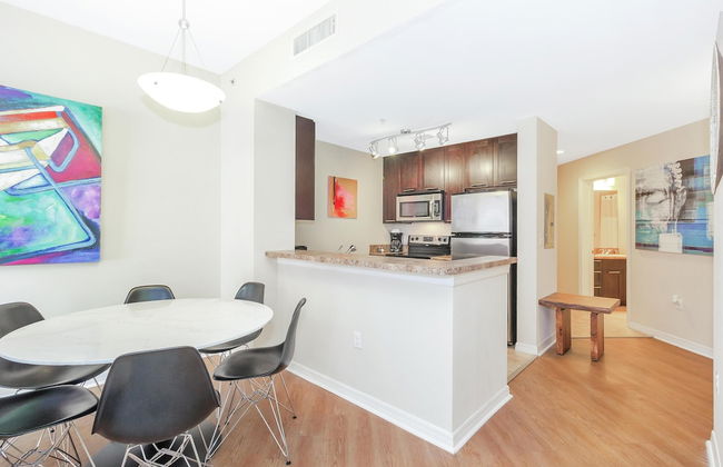 Dharma Home Suites South Miami at Red Road Commons - Foto 25