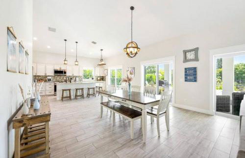 Mini Golf Course*Heated Saltwater Pool*Lakeview! - Foto 21