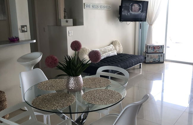 Ocean View Gorgeous 1 Bedroom Apt - Photo 26