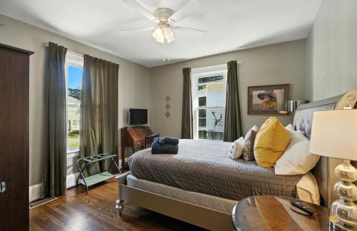 Stylish 4BR Getaway Sleeps 8 Prime Raleigh Location - Foto 17