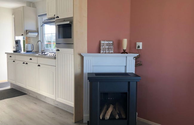 Tranquil Chalet Near the Wadden Sea - Foto 4