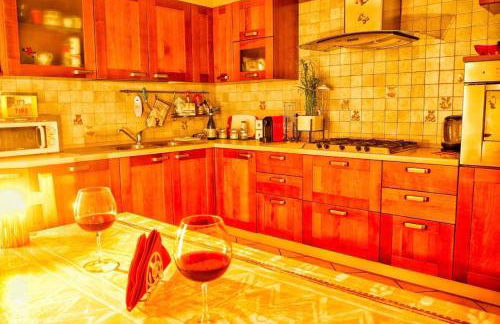 Peaceful Villa 20 min from sea - Foto 31